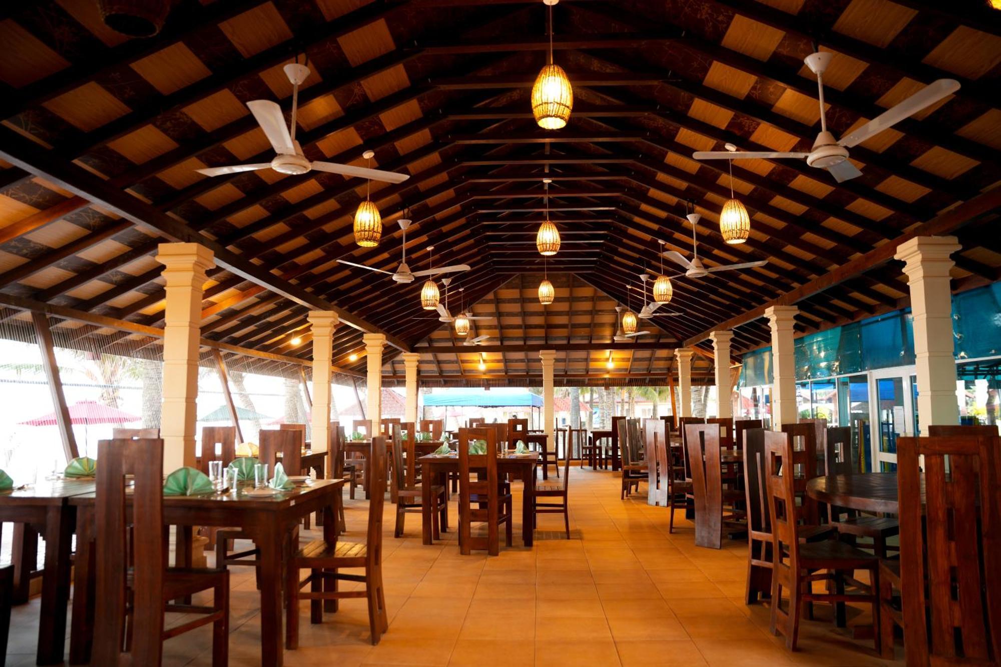 Jkab Beach Resort Trincomalee Extérieur photo
