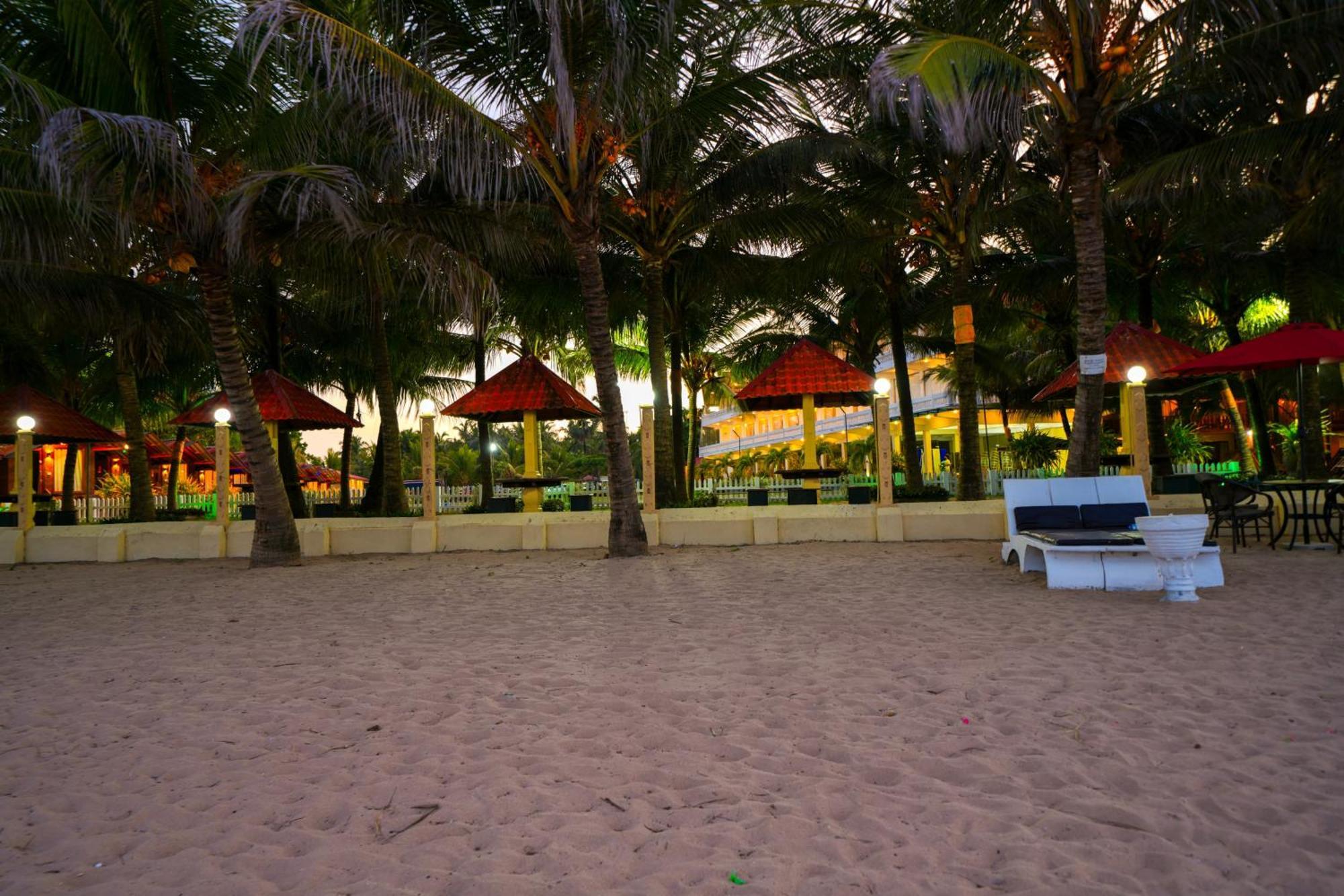 Jkab Beach Resort Trincomalee Extérieur photo