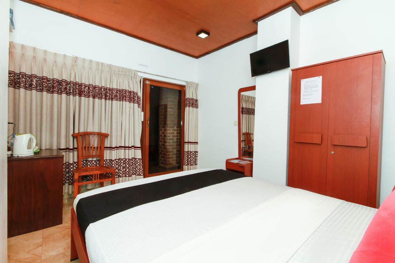 Jkab Beach Resort Trincomalee Extérieur photo