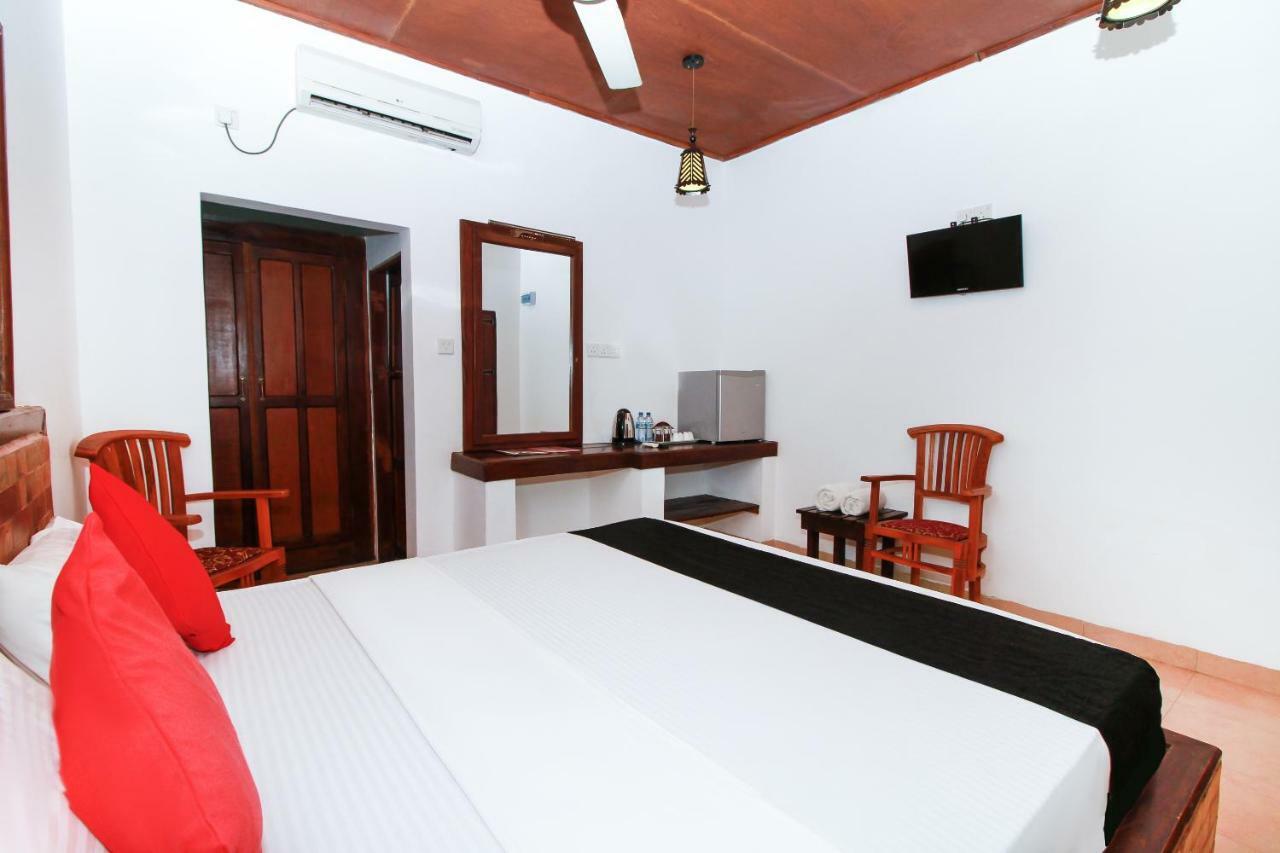 Jkab Beach Resort Trincomalee Extérieur photo