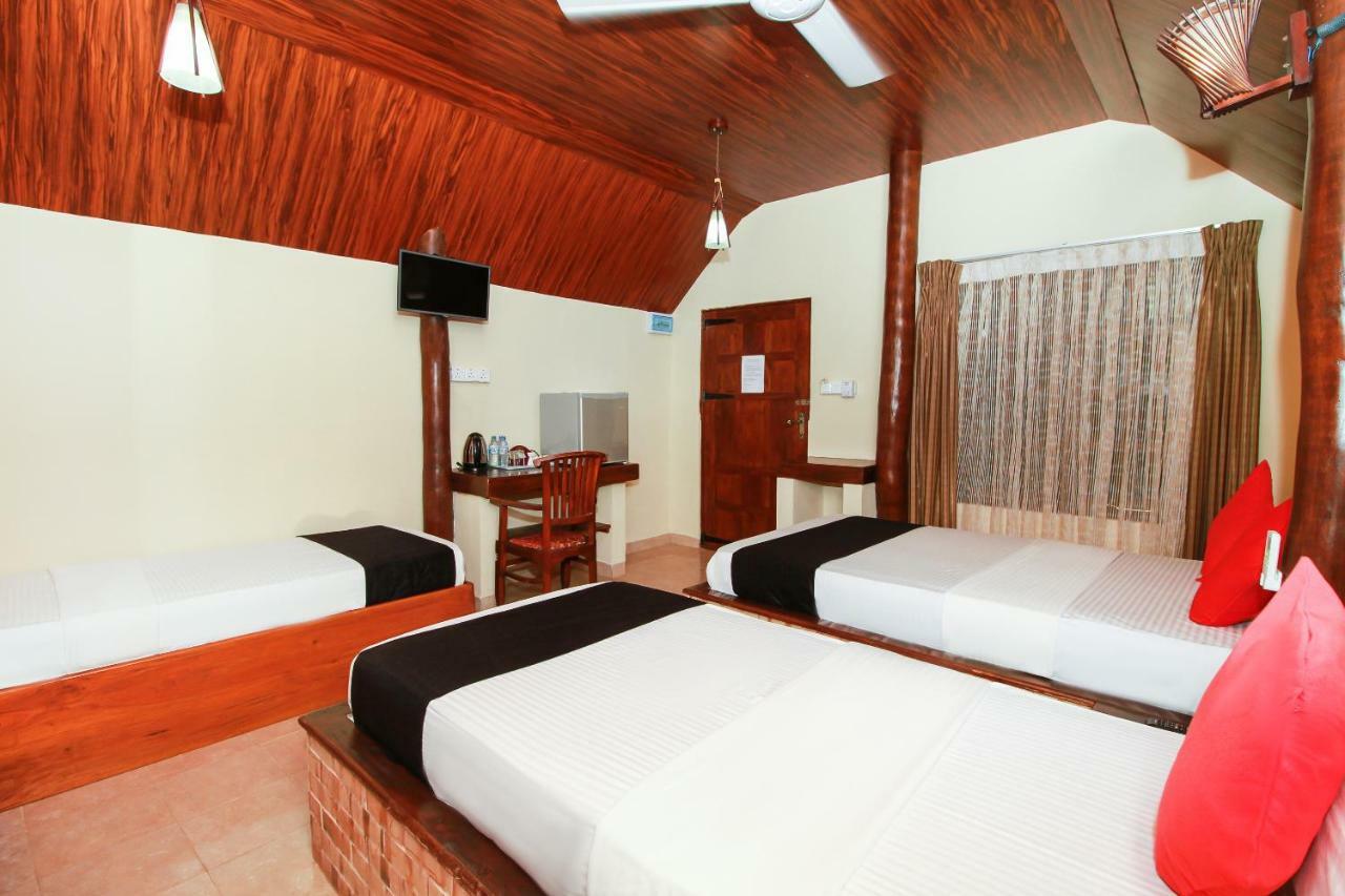 Jkab Beach Resort Trincomalee Extérieur photo
