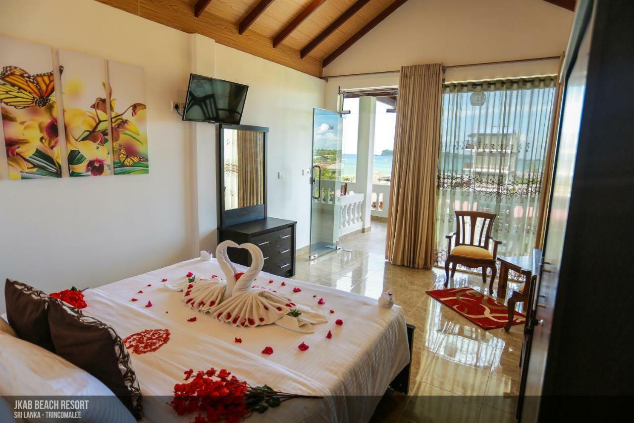 Jkab Beach Resort Trincomalee Extérieur photo