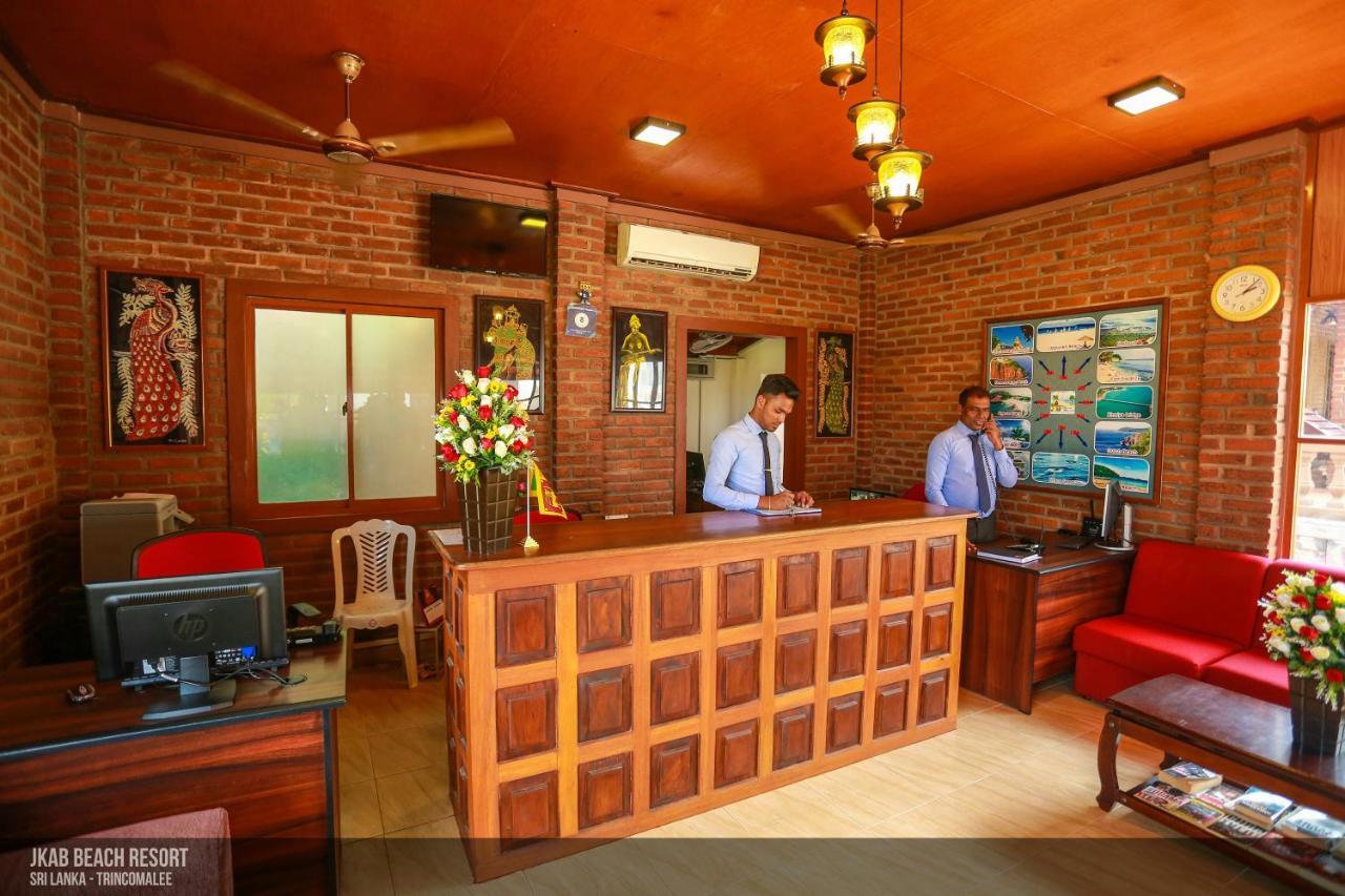 Jkab Beach Resort Trincomalee Extérieur photo